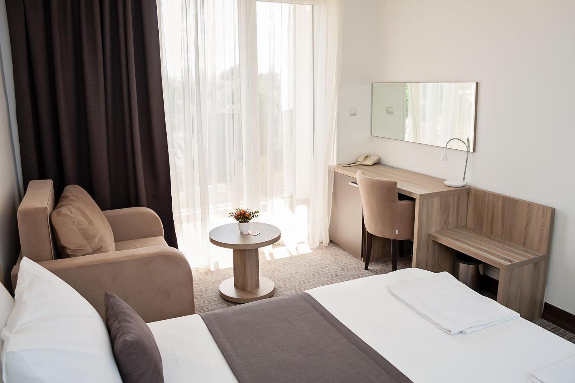 Hotel Bosphorus 4*